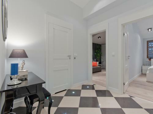 Strand Apartments