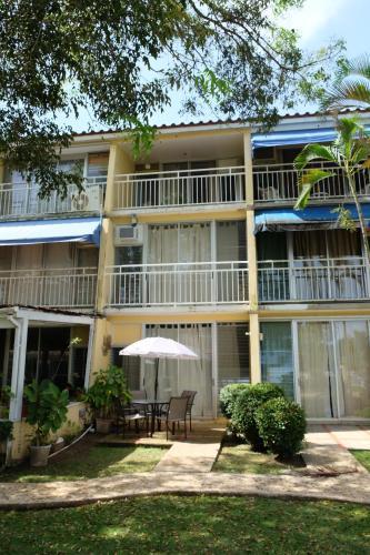 Paradigm Villa Dorado