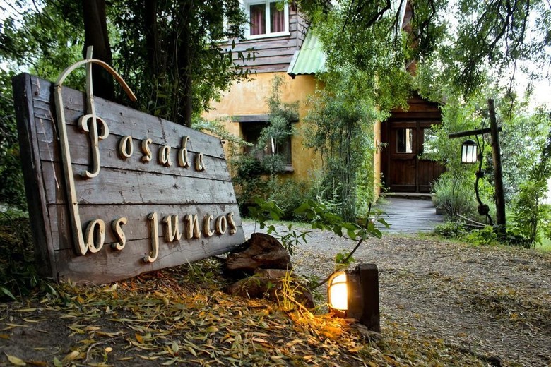 Posada Los Juncos Lake House