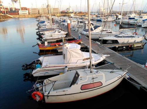 Vrs Wifi Sailing Boat Parking+heating
