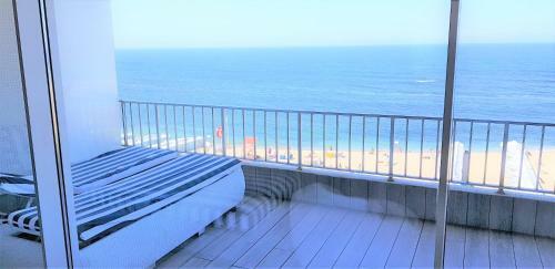 Avenida Dos Banhos Apartment