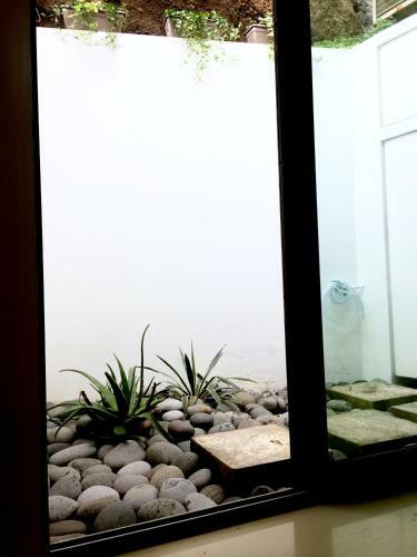 Sea Breeze Boutique House