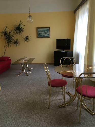 Hostal Hotel Lu?n�