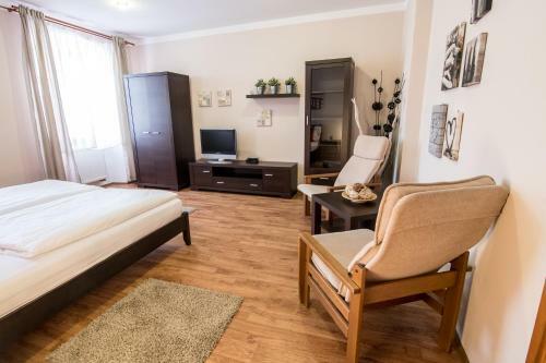 Tylova Apartments