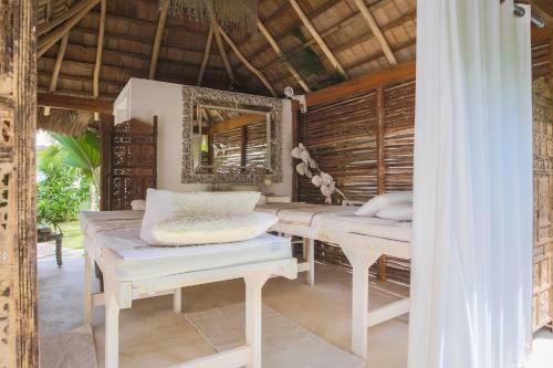 Mahona Hotel