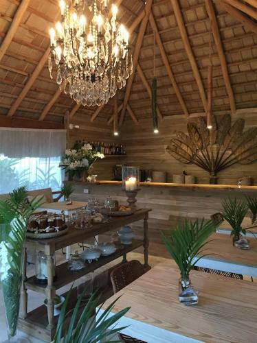 Mahona Hotel