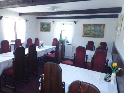 Hostal Penzion A Restaurace U Strnada