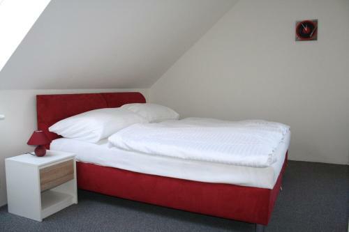 Hostal Penzion A Restaurace U Strnada