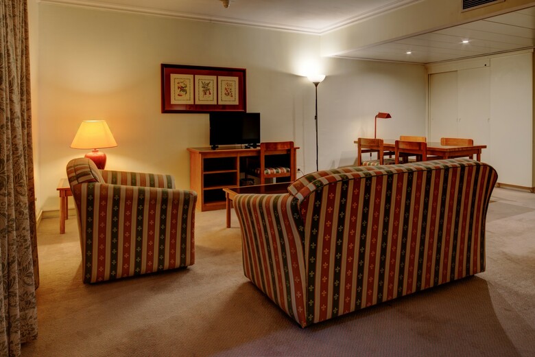 Hotel Vip Executive Suites Marqu�s