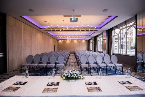 Ana Airport Hotel