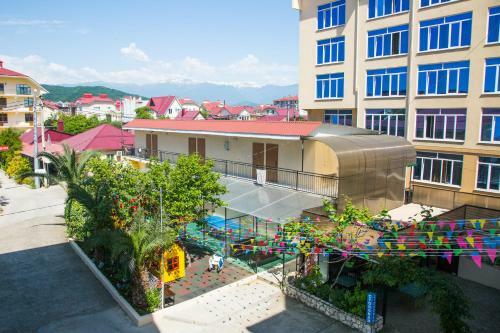 Ev Roshel Hotel