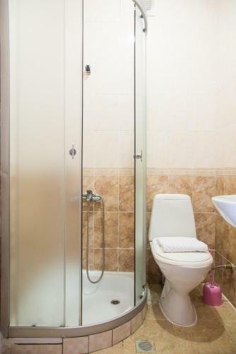 Ev Roshel Hotel