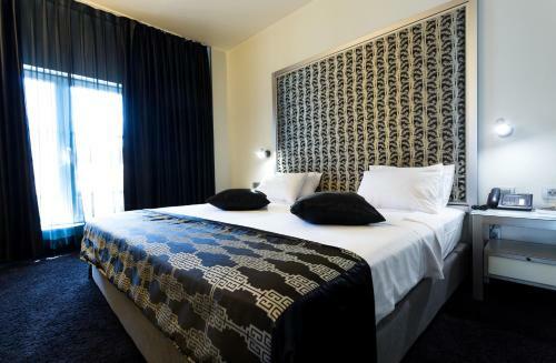 Hotel Central By Zeus International