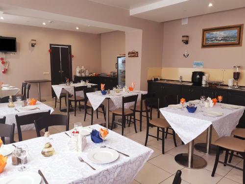 Hotel Mayak