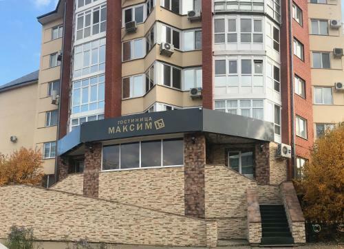 Maksim Hotel