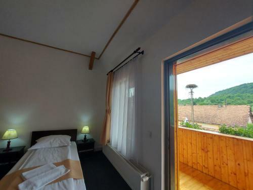 Bed & Breakfast Pensiunea Keisd