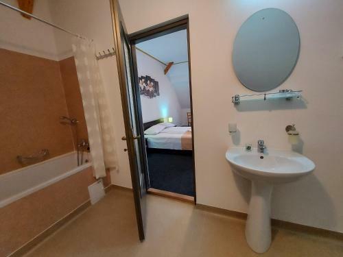 Bed & Breakfast Pensiunea Keisd