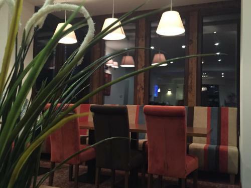 Hostal Opus Villa