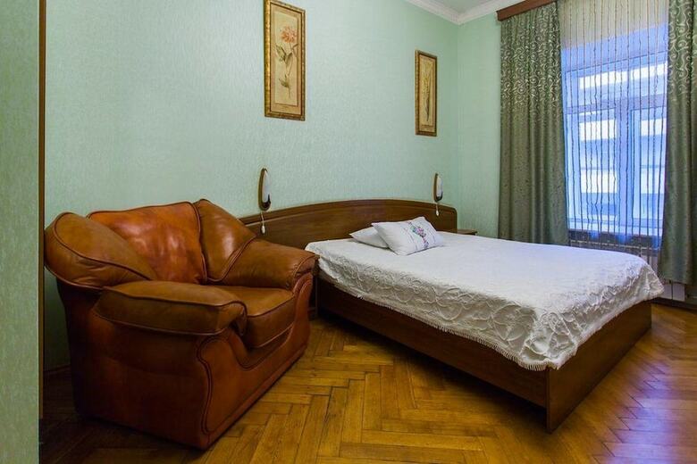 Hostal Zlatoust Hotel