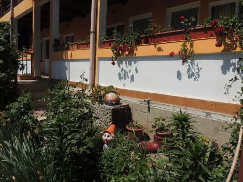 Hostal Pensiunea Iulia Sulina