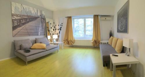 Green Apartment