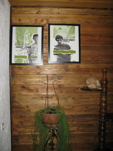 Hostal Omela Chalet