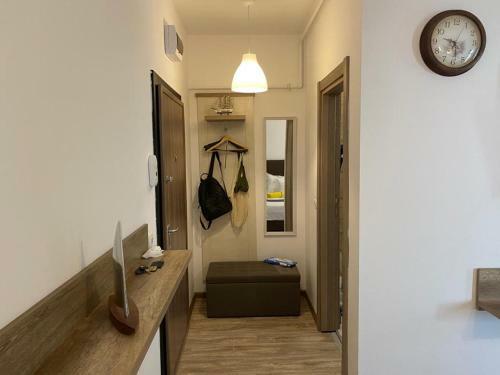 Argos Summerland Apartment