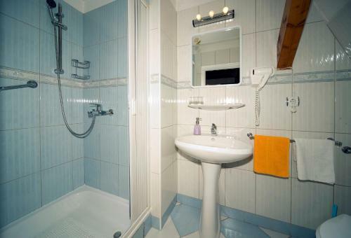 Hostal Pension Ana Bran
