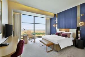 Alrayyan Hotel Doha, Curio Collection By Hilton