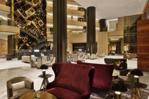 Alrayyan Hotel Doha, Curio Collection By Hilton