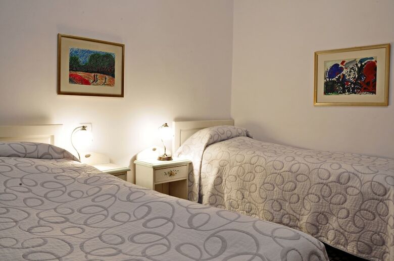 Hostal Pensiunea Casa Cranta