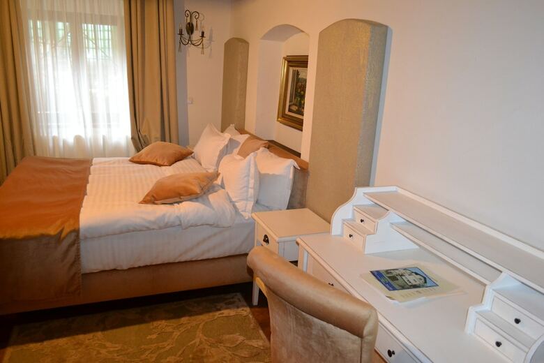 Hostal Pensiunea Casa Cranta
