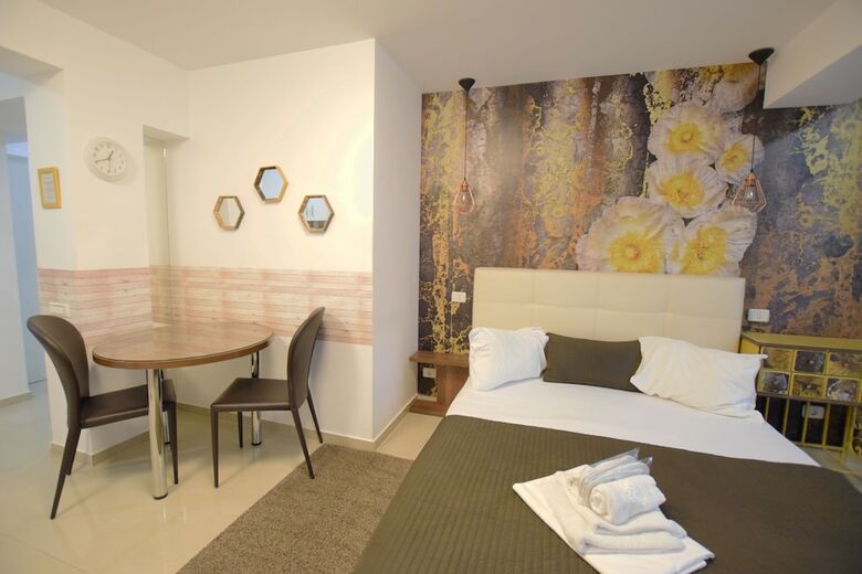 Aparthotel Decebal Residence Apartments