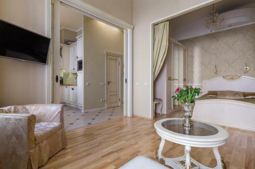 Life Inn Apartments