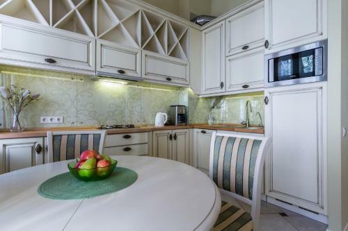Life Inn Apartments