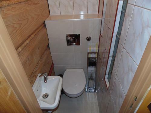 Hostal Pokoje Akademia Zdrowia Somatic