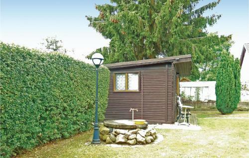 Three-bedroom Holiday Home In Velke Popovice