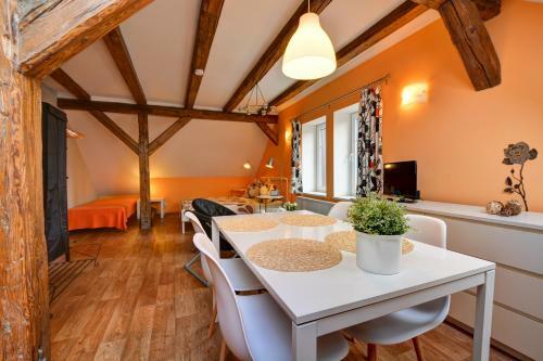 Hostal Pension Vila Hana
