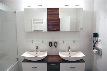 La Scala Apartments