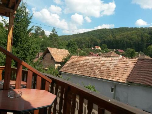 Hostal Pensiunea L?rincz *** Panzi�