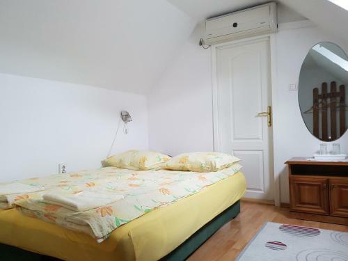 Hostal Pensiunea L?rincz *** Panzi�
