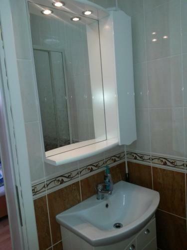 Hostal Pensiunea L?rincz *** Panzi�