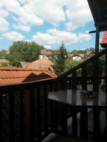 Hostal Pensiunea L?rincz *** Panzi�