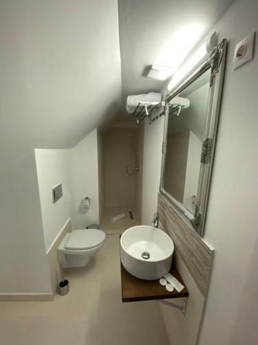 Hostal Pensiunea Teodora
