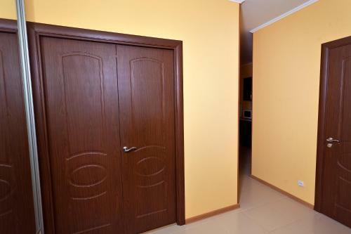 Apartments On Adoratskogo 4