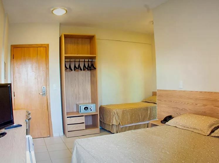 Hotel Golden Dolphin Express