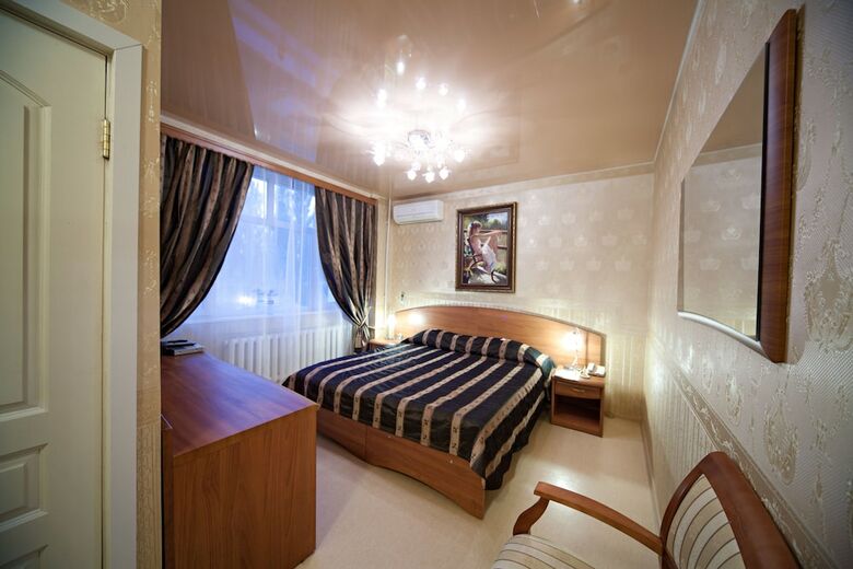 Moya Hotel