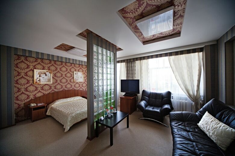 Moya Hotel