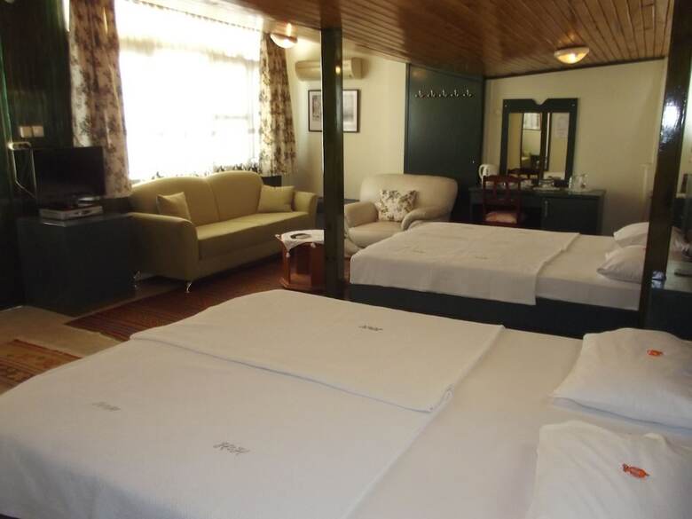 Hotel Hal-tur