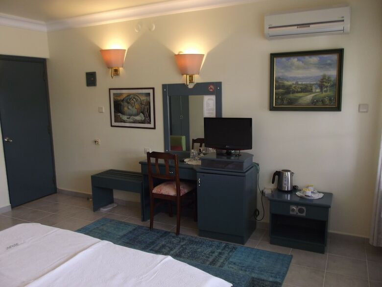 Hotel Hal-tur